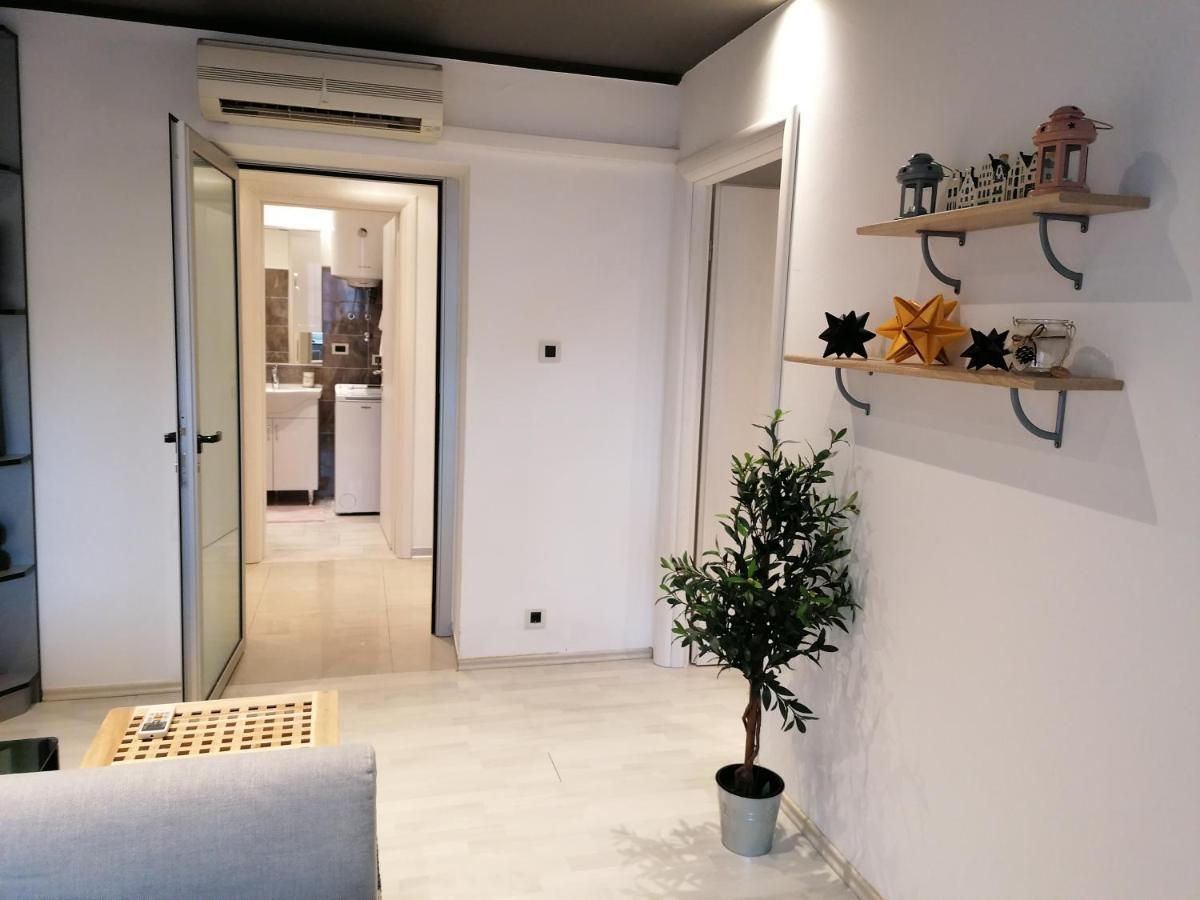 Via Corso Apartment Рийека Екстериор снимка