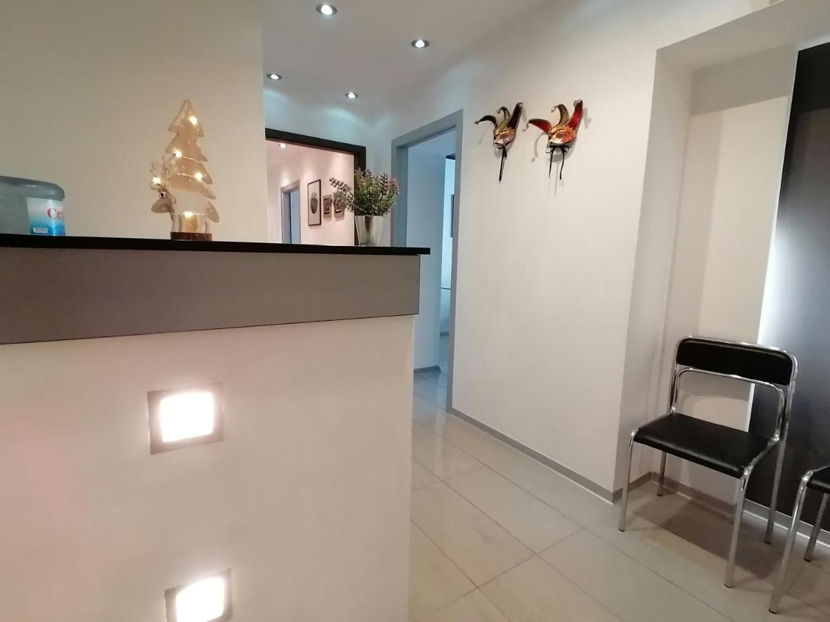 Via Corso Apartment Рийека Екстериор снимка